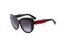 2.8折！Dolce&Gabbana立体花朵饰太阳眼镜